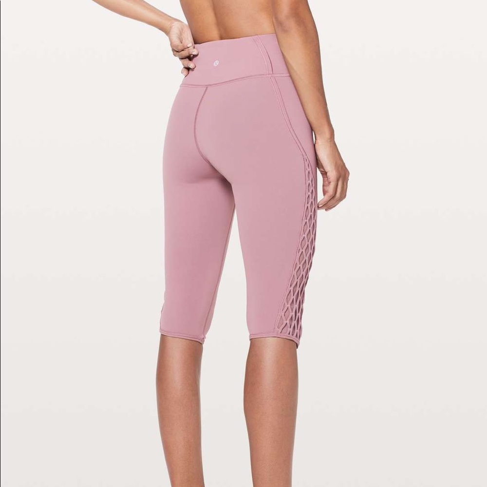 Lululemon Love Knot Crop *15" Figue Luxtreme Pink - Picture 1 of 14